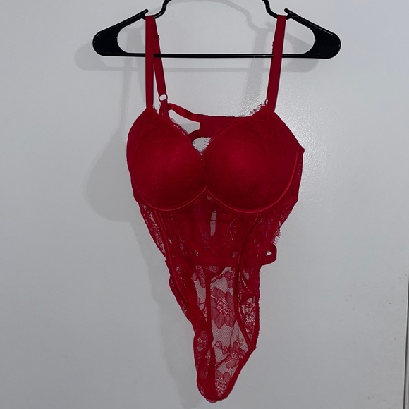 VS bombshell Teddy - Picture 4 of 12